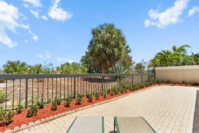 327 Ridge Road, Jupiter, FL 33477