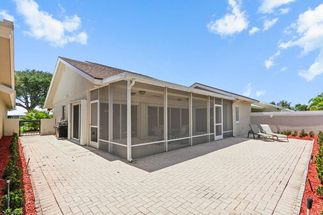 327 Ridge Road, Jupiter, FL 33477