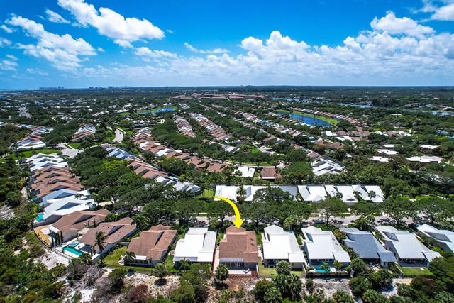 327 Ridge Road, Jupiter, FL 33477