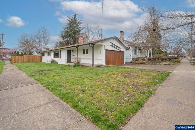 1411 NE Evans St, Mcminnville, OR 97128