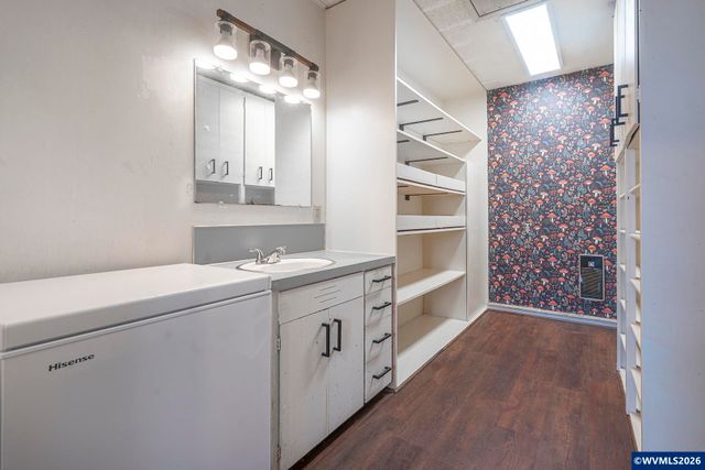 1411 NE Evans St, Mcminnville, OR 97128