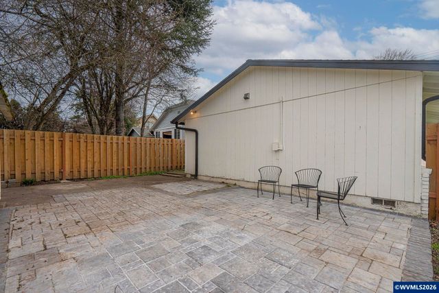 1411 NE Evans St, Mcminnville, OR 97128