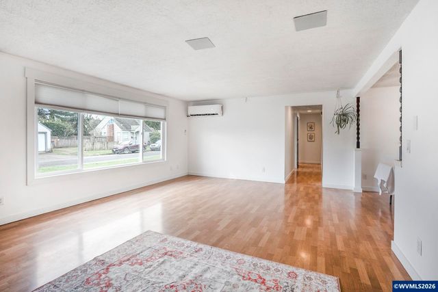 1411 NE Evans St, Mcminnville, OR 97128