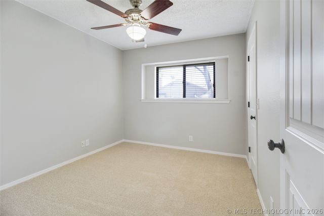 8731 N 121st East Avenue, Owasso, OK 74055