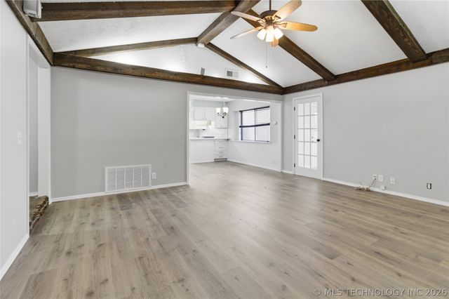 8731 N 121st East Avenue, Owasso, OK 74055