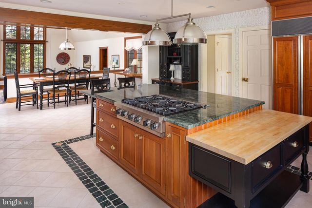 458 HUSTON RD, Wayne, PA 19087