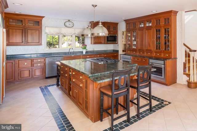 458 HUSTON RD, Wayne, PA 19087