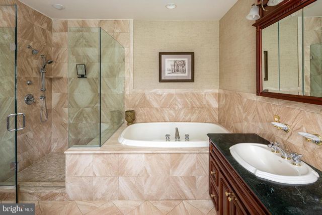 458 HUSTON RD, Wayne, PA 19087