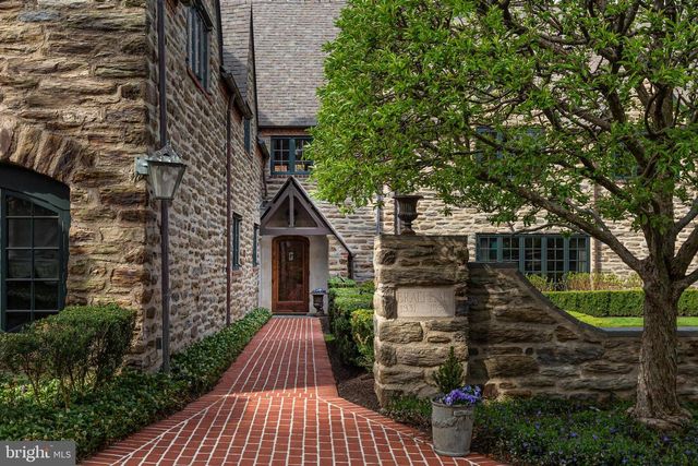 458 HUSTON RD, Wayne, PA 19087