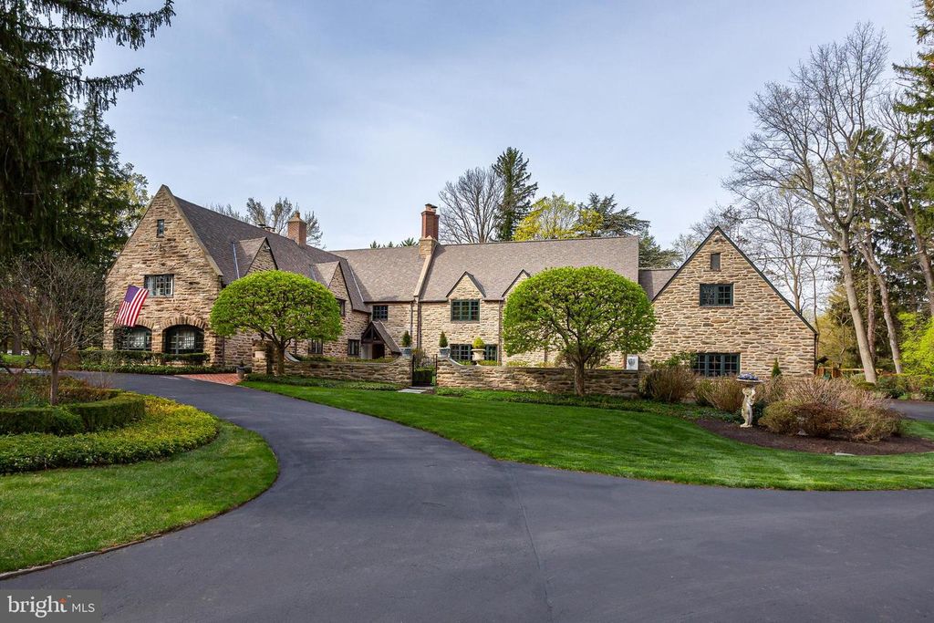 458 HUSTON RD, Wayne, PA 19087