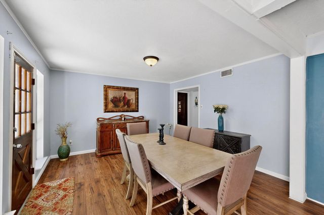 277 Creekwood Drive, Lancaster, TX 75146