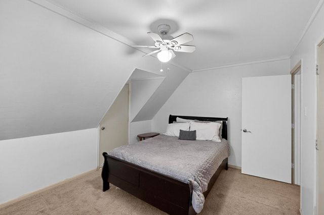 277 Creekwood Drive, Lancaster, TX 75146