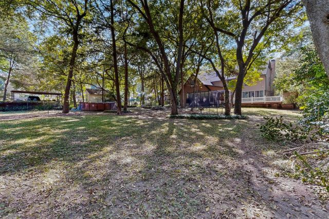 277 Creekwood Drive, Lancaster, TX 75146