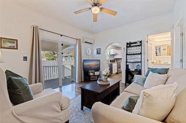 327 25TH STREET S, St Petersburg, FL 33712