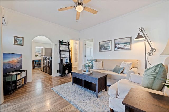 327 25TH STREET S, St Petersburg, FL 33712