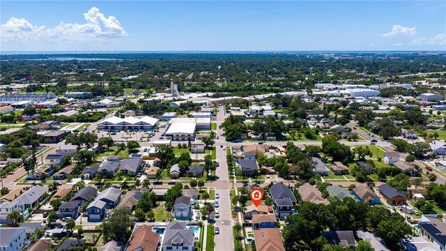 327 25TH STREET S, St Petersburg, FL 33712