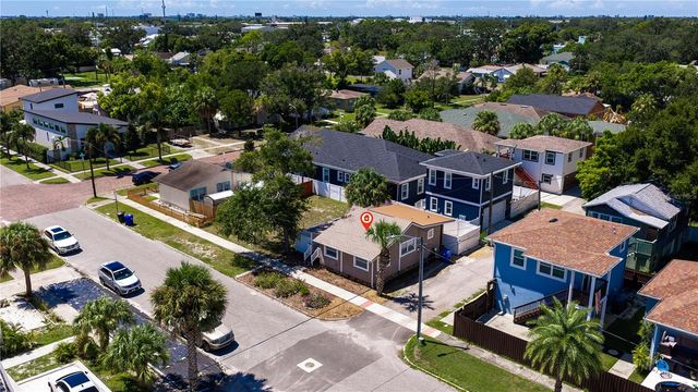 327 25TH STREET S, St Petersburg, FL 33712