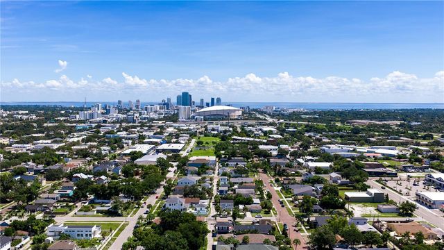 327 25TH STREET S, St Petersburg, FL 33712