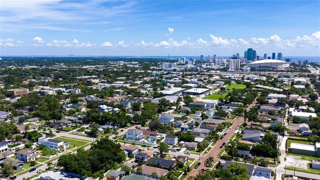 327 25TH STREET S, St Petersburg, FL 33712