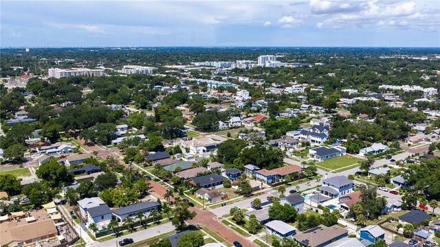 327 25TH STREET S, St Petersburg, FL 33712