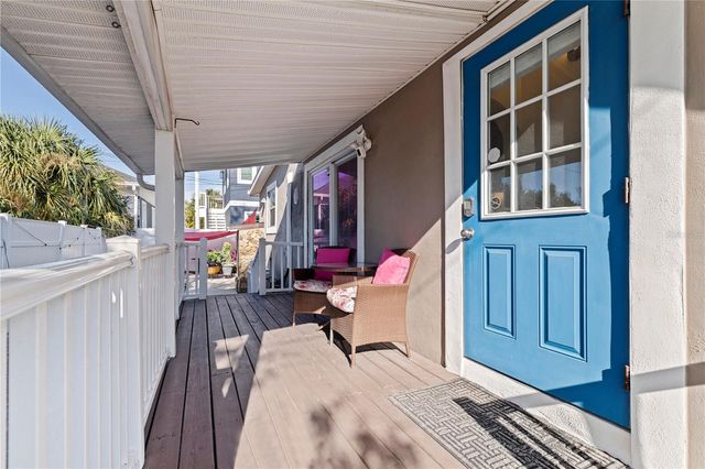 327 25TH STREET S, St Petersburg, FL 33712