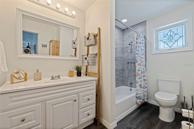 327 25TH STREET S, St Petersburg, FL 33712
