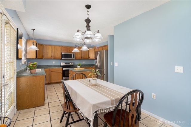 2430 Turf Club Court, West Carrollton, OH 45439