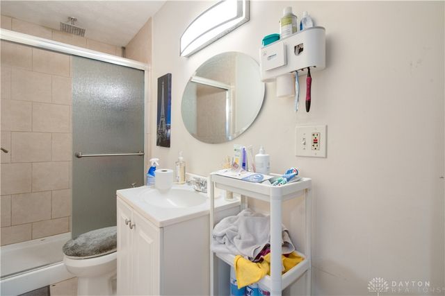 2430 Turf Club Court, West Carrollton, OH 45439