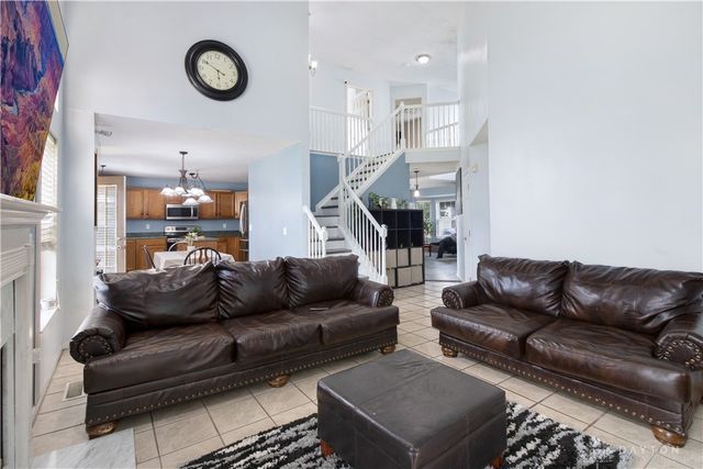 2430 Turf Club Court, West Carrollton, OH 45439
