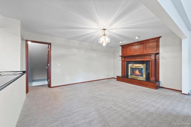 871 Spartan Drive, Rochester Hills, MI 48309