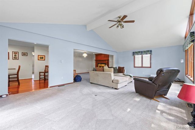 871 Spartan Drive, Rochester Hills, MI 48309