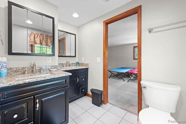 871 Spartan Drive, Rochester Hills, MI 48309