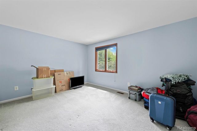 871 Spartan Drive, Rochester Hills, MI 48309