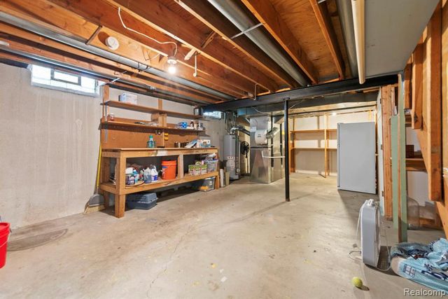 871 Spartan Drive, Rochester Hills, MI 48309