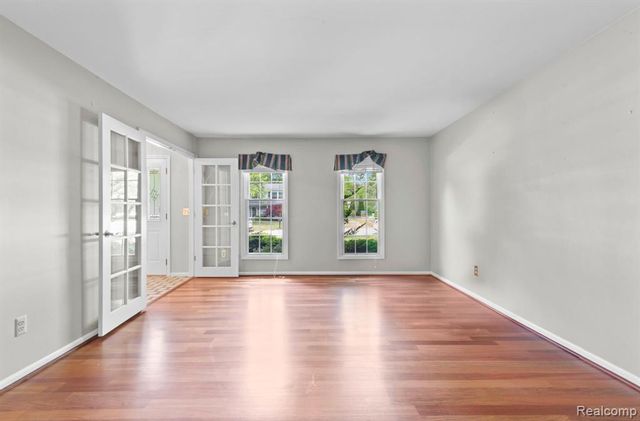 871 Spartan Drive, Rochester Hills, MI 48309