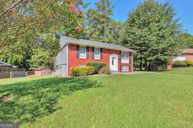 6671 Pelican Court, Riverdale, GA 30274
