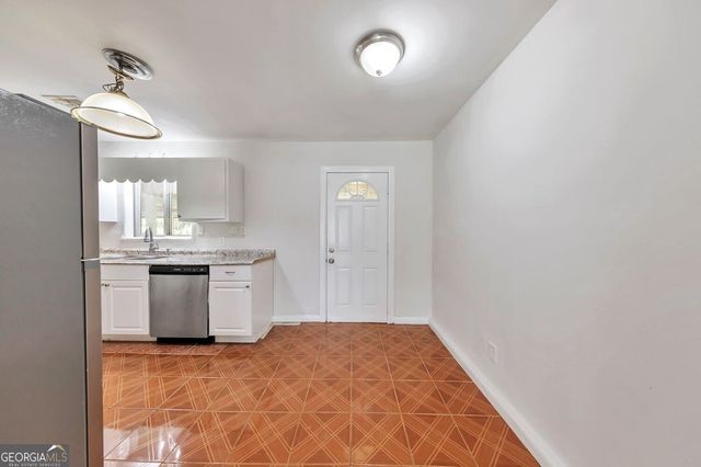 6671 Pelican Court, Riverdale, GA 30274