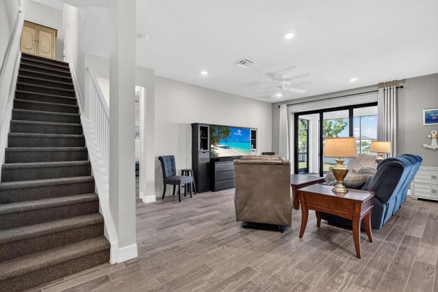 8275 Pedigree Circle, Lake Worth, FL 33467