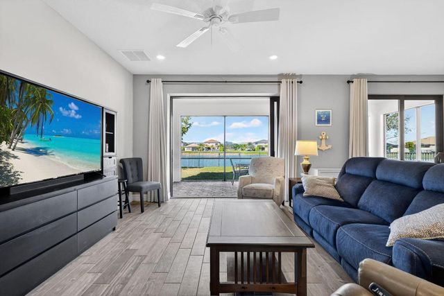 8275 Pedigree Circle, Lake Worth, FL 33467