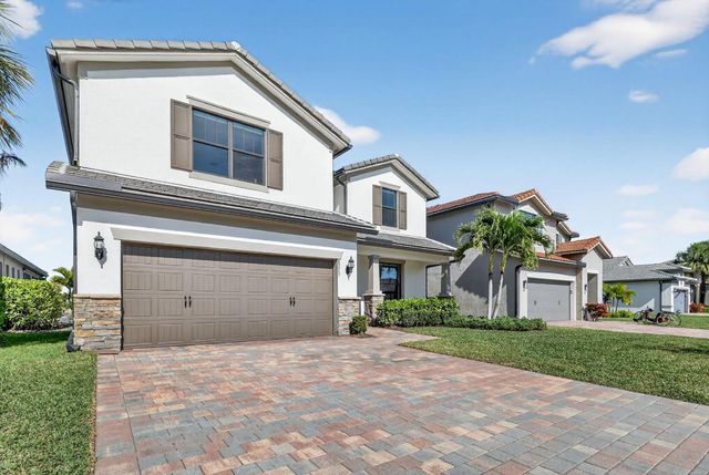 8275 Pedigree Circle, Lake Worth, FL 33467