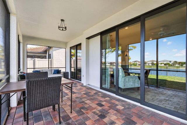 8275 Pedigree Circle, Lake Worth, FL 33467