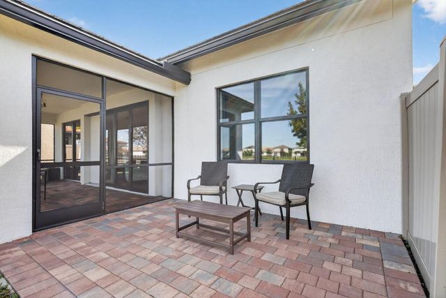 8275 Pedigree Circle, Lake Worth, FL 33467