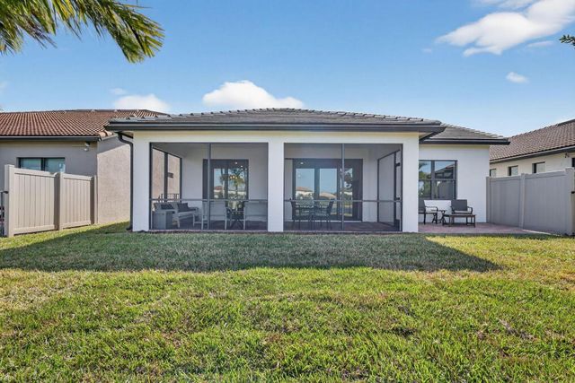 8275 Pedigree Circle, Lake Worth, FL 33467