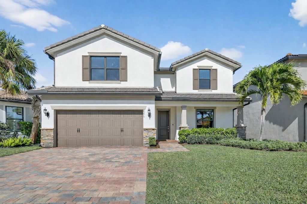 8275 Pedigree Circle, Lake Worth, FL 33467