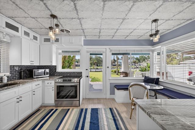 6202 RIVER ROAD, New Port Richey, FL 34652