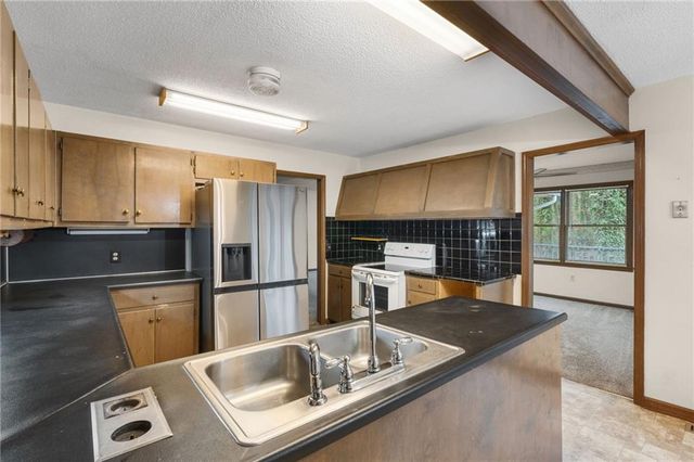 5303 Stone Trace, Gainesville, GA 30504