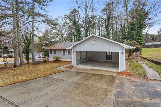 5303 Stone Trace, Gainesville, GA 30504