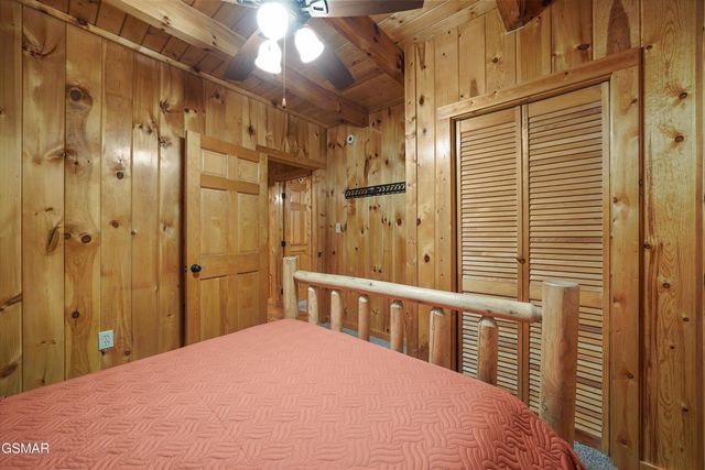 4164 Lumber Jack Way, Sevierville, TN 37876