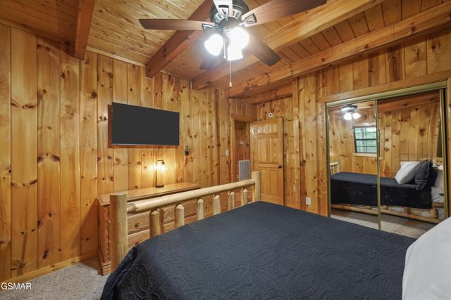 4164 Lumber Jack Way, Sevierville, TN 37876