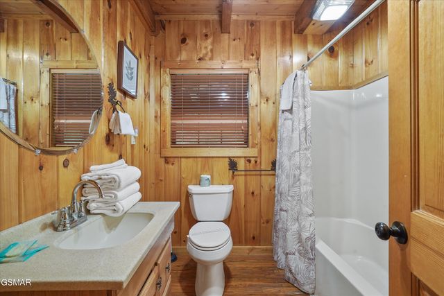 4164 Lumber Jack Way, Sevierville, TN 37876